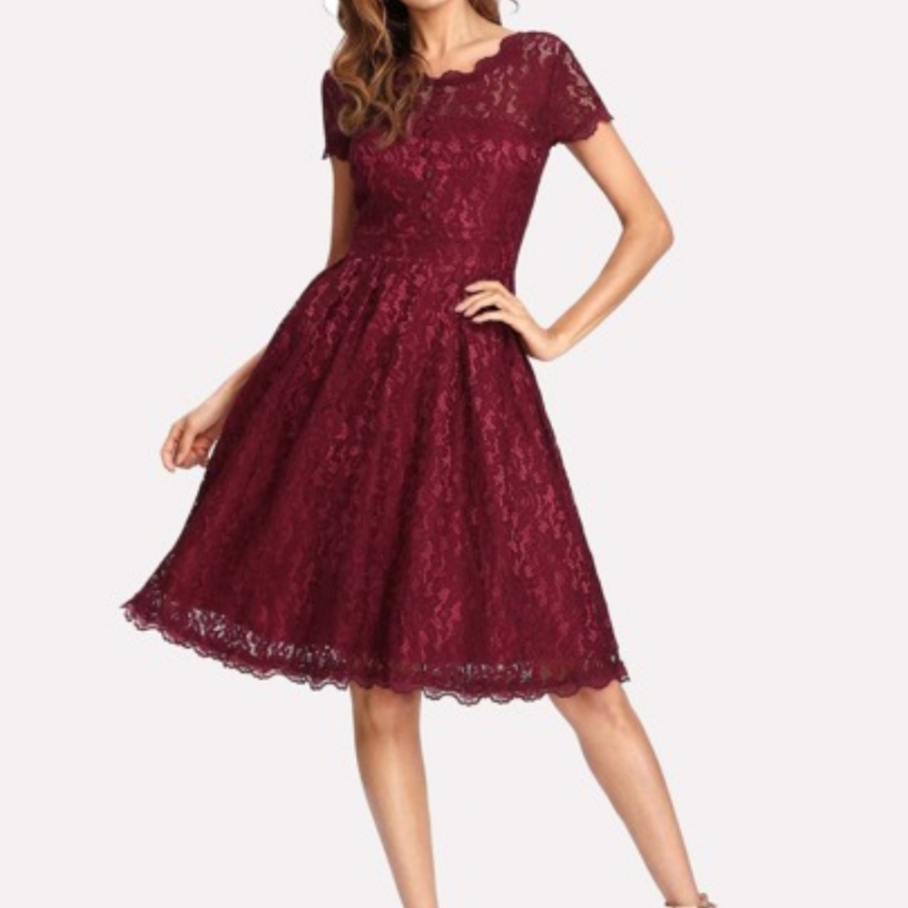 Beautiful maroon lace dress. It is too small for me. Size medium
